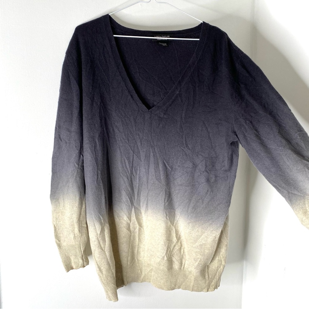 Lord & Taylor V-Neck Sweater 100% Cashmere. Size Large.